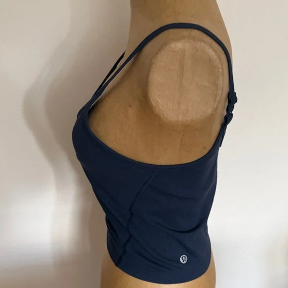 Lululemon sz 8 Wunder Train U-Neck ribbed Deep Blue Bra light support NWOT